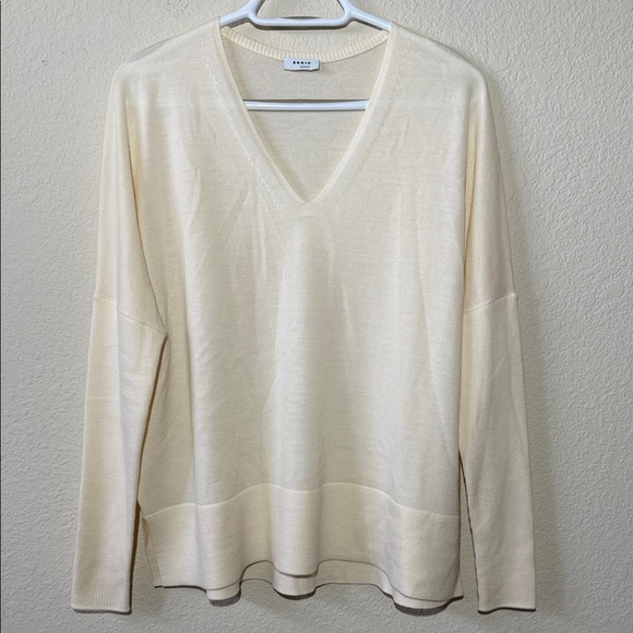 AKRIS Punto Virgin wool V neck Pullover Signature - Picture 3 of 12